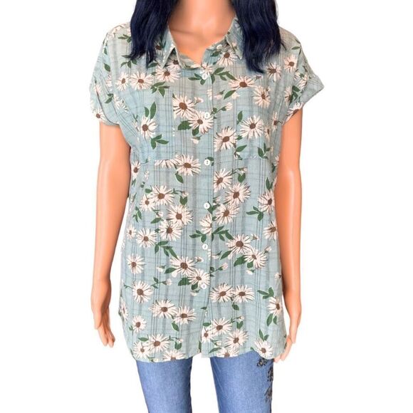 NWT POL Daisy Floral Button Down Top S Blue Boho Lightweight Oversized - Picture 2 of 6